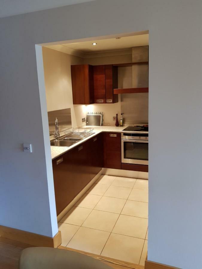 The Courtyard Apartments !!!! Кілларні Екстер'єр фото