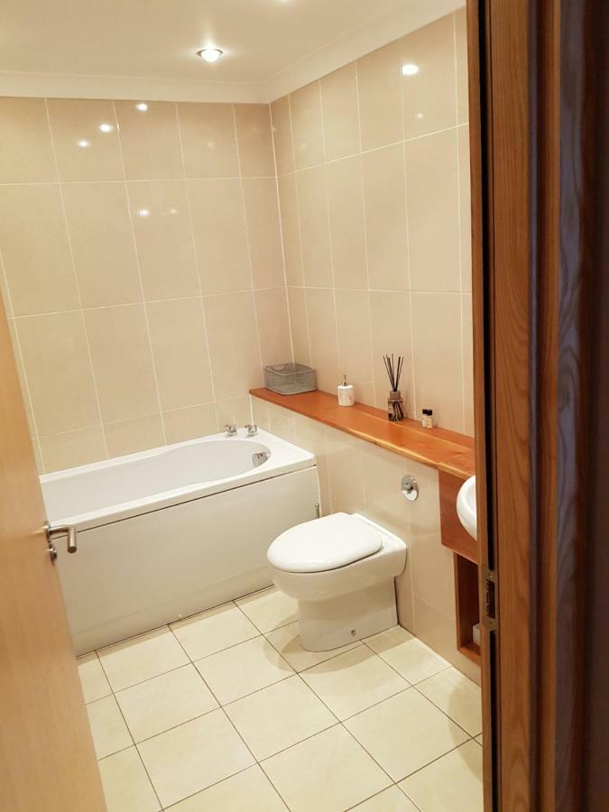 The Courtyard Apartments !!!! Кілларні Екстер'єр фото