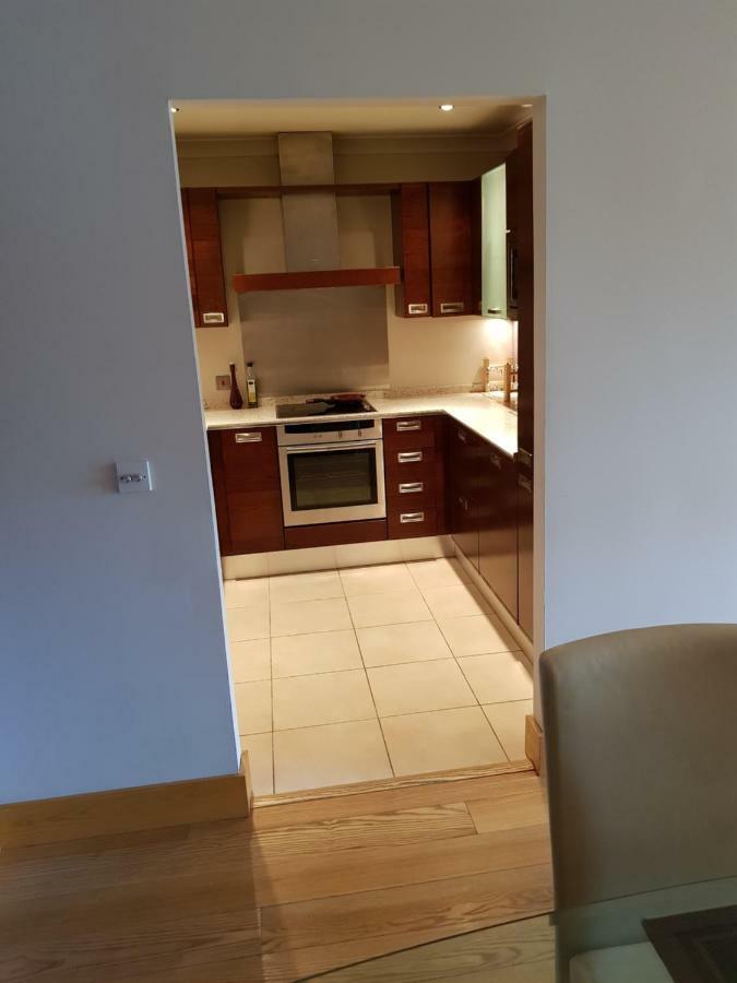 The Courtyard Apartments !!!! Кілларні Екстер'єр фото